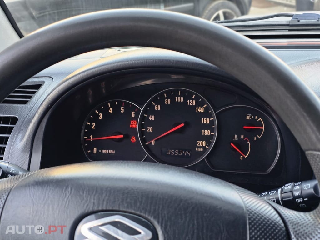 Suzuki Grand Vitara XL-7 2.0 HDi