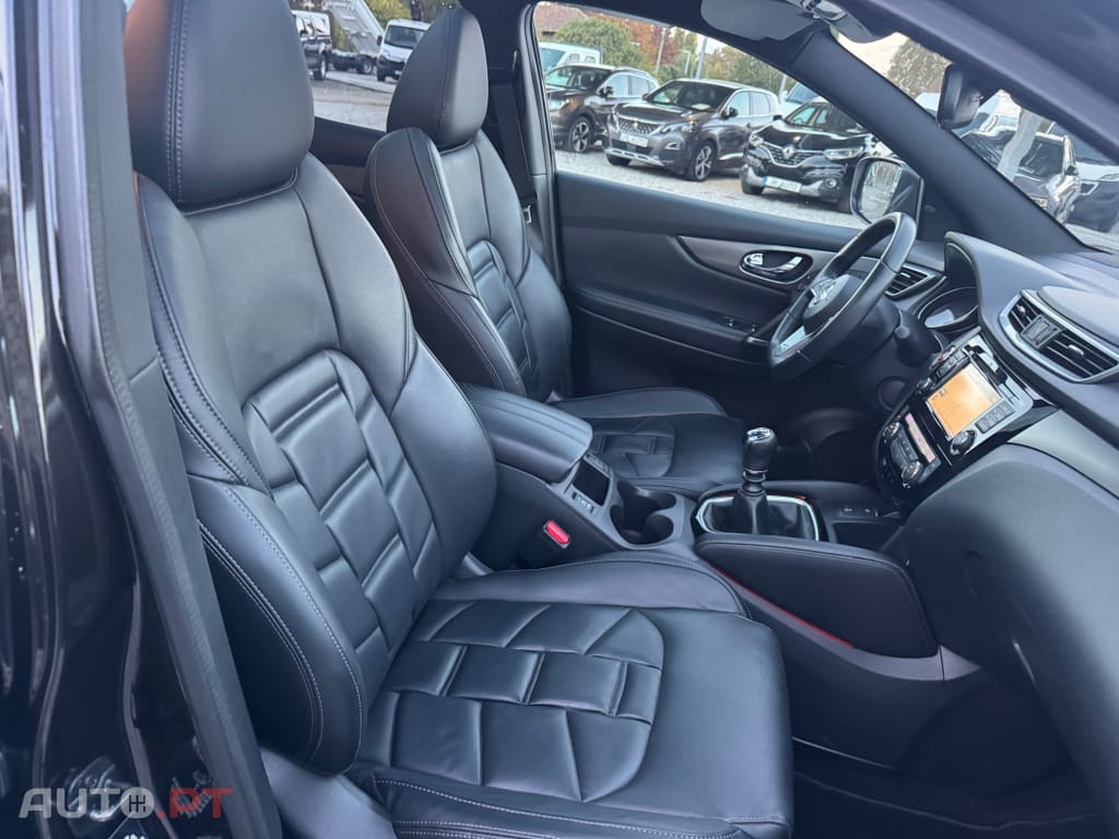 Nissan Qashqai 1.2 DIG-T Tekna Premium