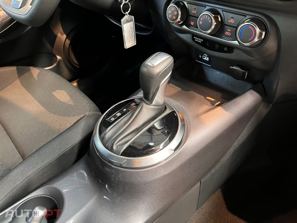 Nissan Juke 1.0 DIG-T ACENTA DCT + LED 