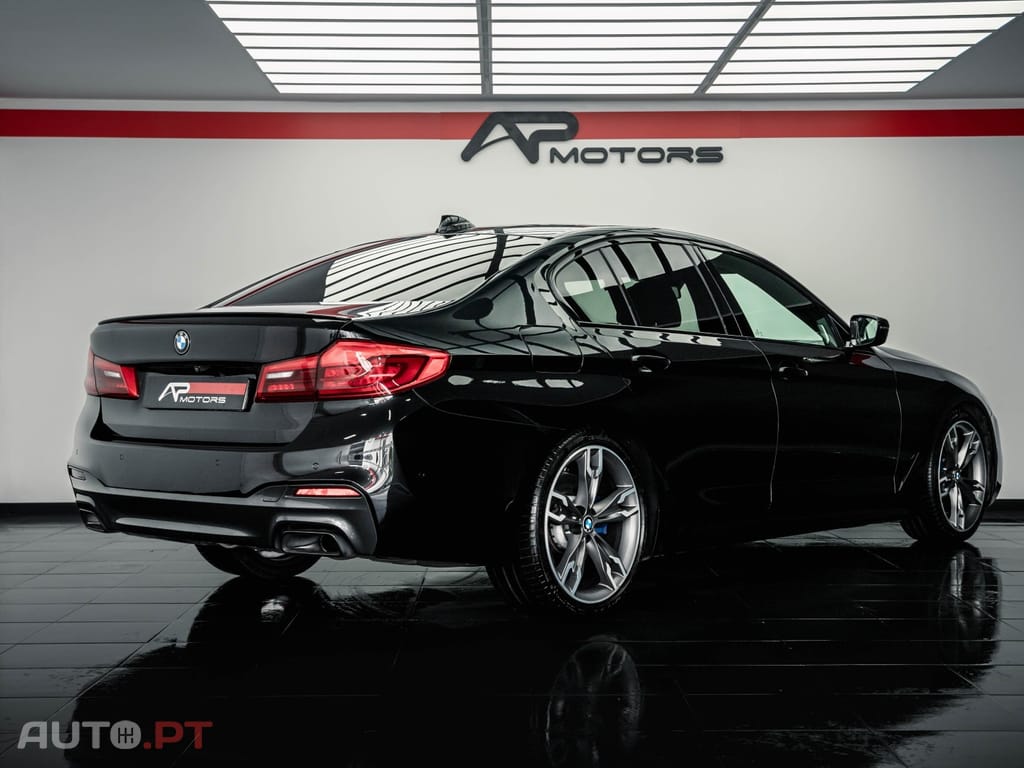 BMW M550 xDrive Auto