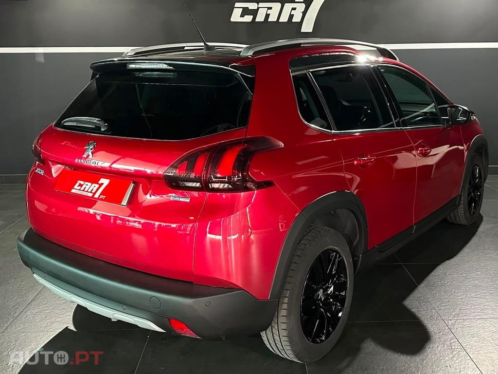 Peugeot 2008 1.2 PureTech Allure