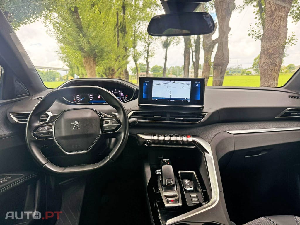 Peugeot 3008 1.2 PureTech Allure Pack EAT8