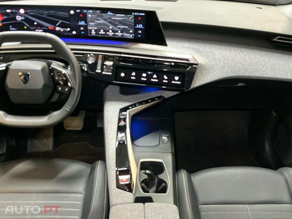 Peugeot 3008 1.2 Hybrid Allure e-DCS6