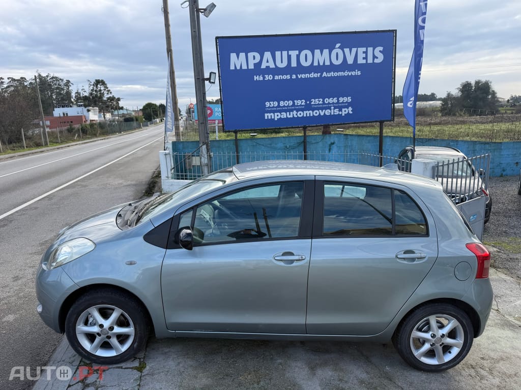 Toyota Yaris 1.0 VVT-i AC