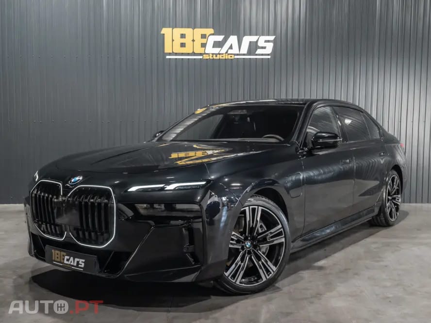 BMW 750 750e xDrive Pack Desportivo M
