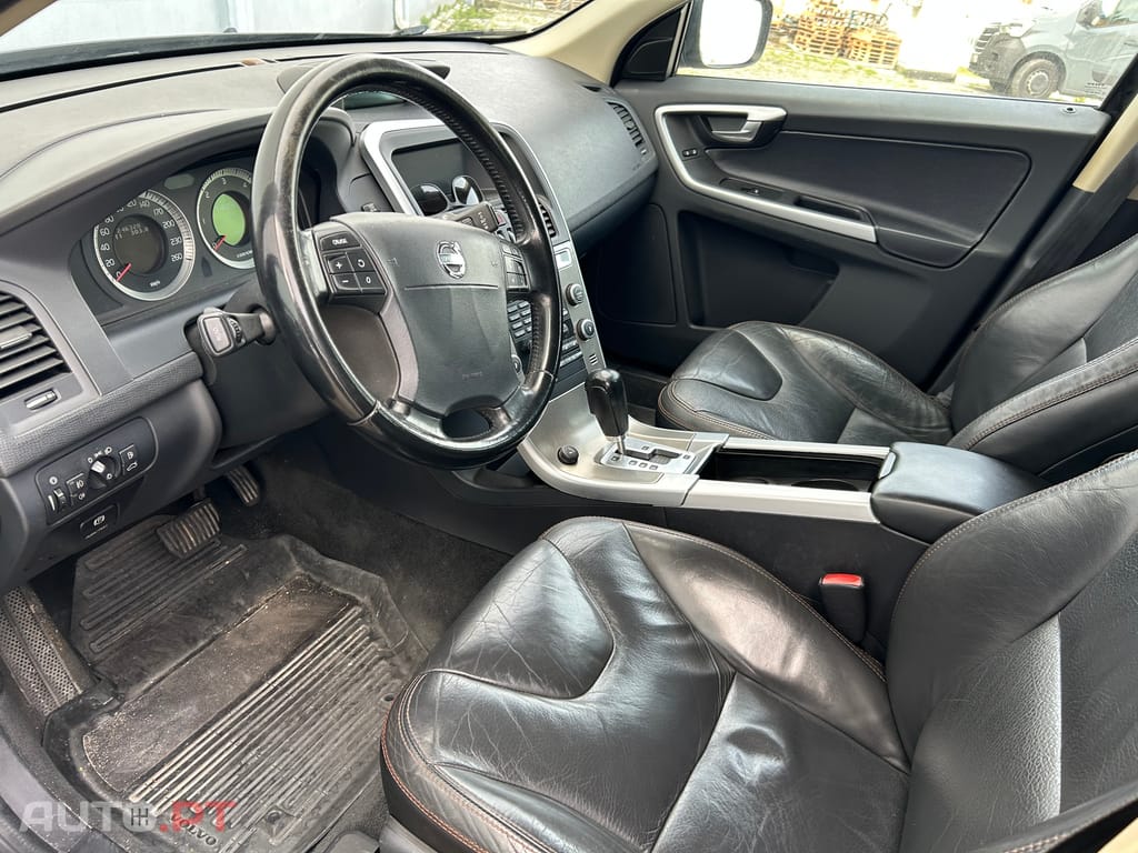 Volvo XC60 GEARTRONIC D5 AWD