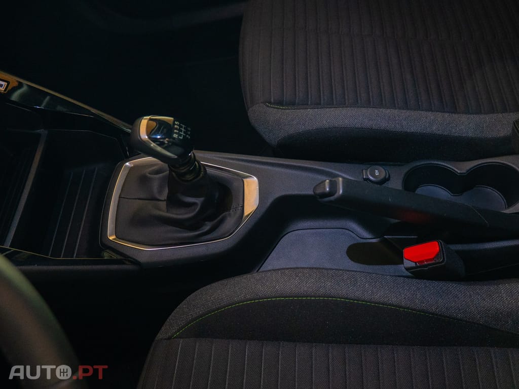 Peugeot 2008 1.2 PureTech Active Pack