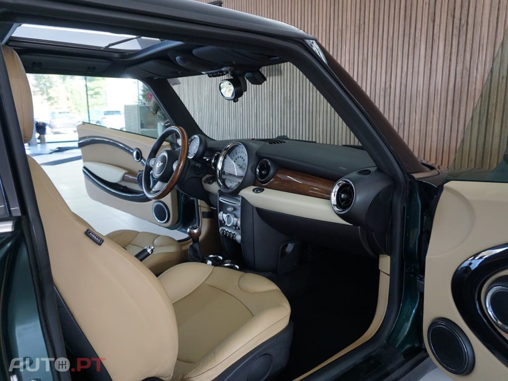 MINI Cooper Cooper D