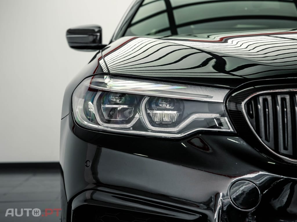BMW M550 xDrive Auto