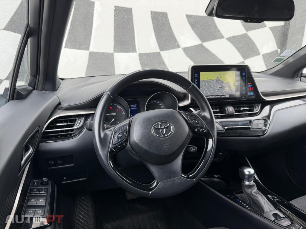 Toyota C-HR 1.8 Hybrid Exclusive