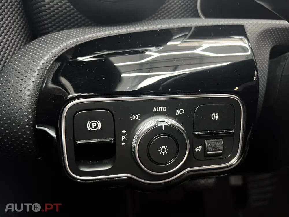 Mercedes-Benz A 180 d 7G-DCT