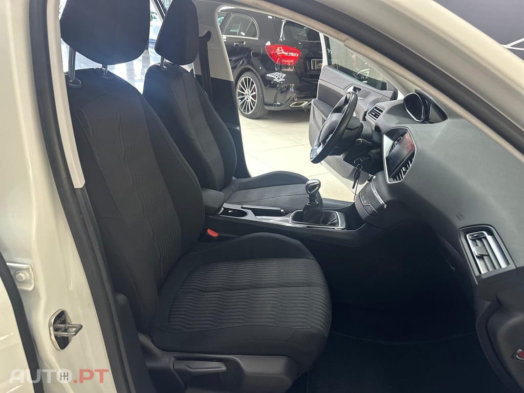 Peugeot 308 1.6 BlueHDi Style