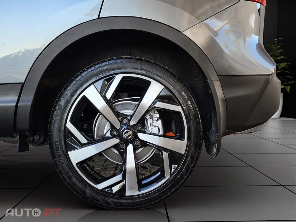 Nissan Qashqai 1.5 dCi N-Connecta J18