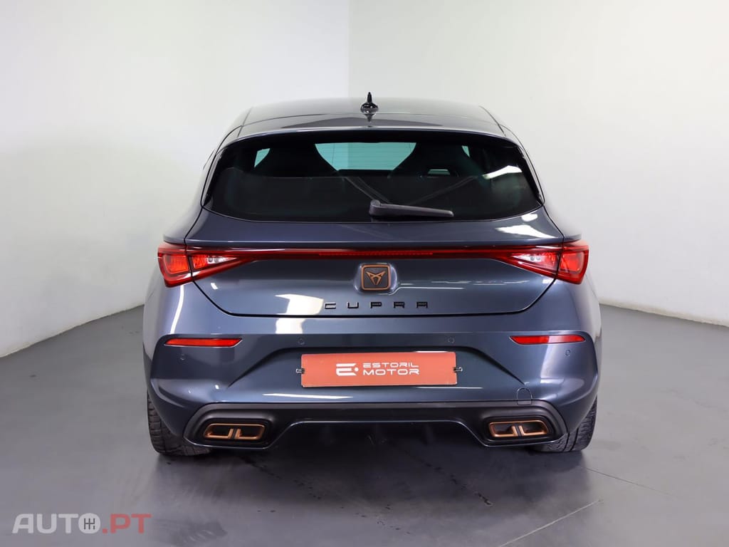Cupra Leon 1.4 e-HYBRID DSG MID