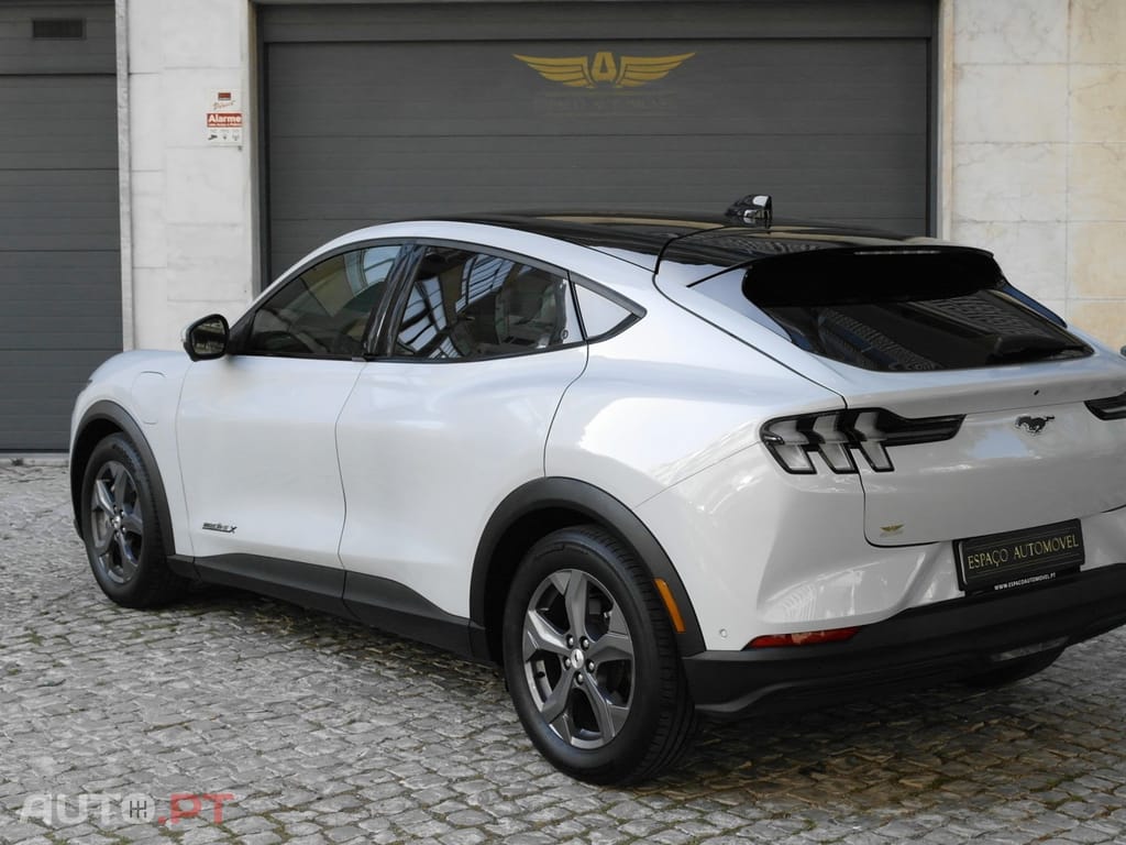 Ford Mustang Mach-E 98.7 kWh Premium