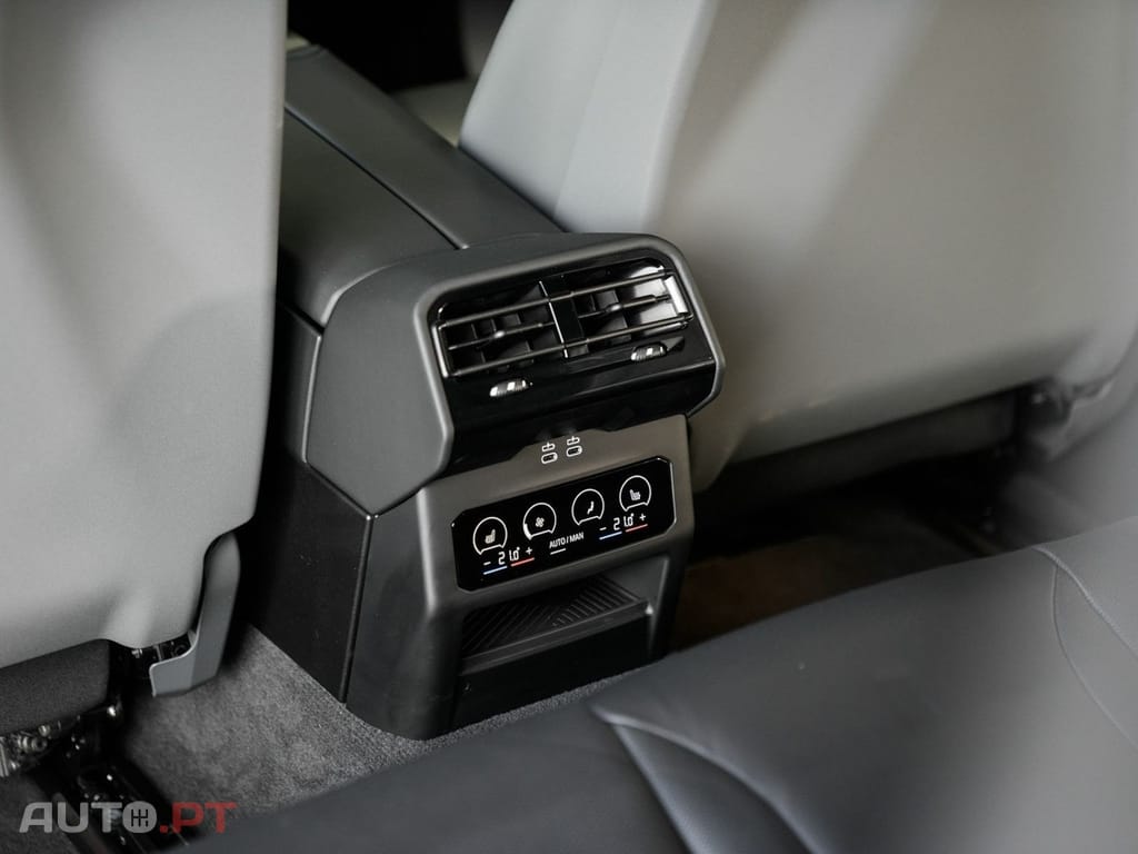 BMW i5 eDrive40