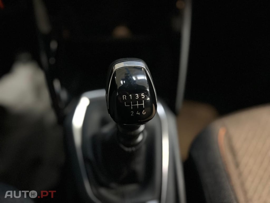 Peugeot 2008 1.2 PureTech Style