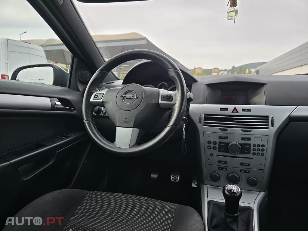Opel Astra GTC 1.3 CDTI GTC 90 cvs Elegance