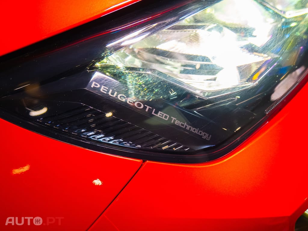 Peugeot 2008 1.2 PureTech Active Pack