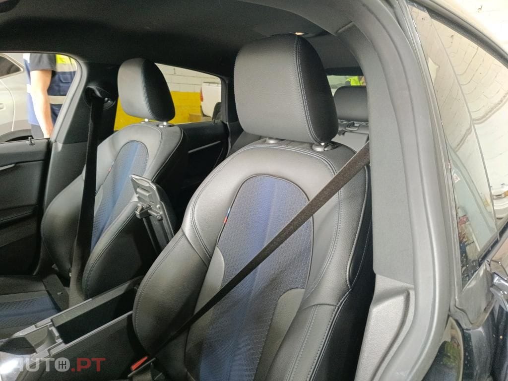 BMW 216 d Corporate Edition