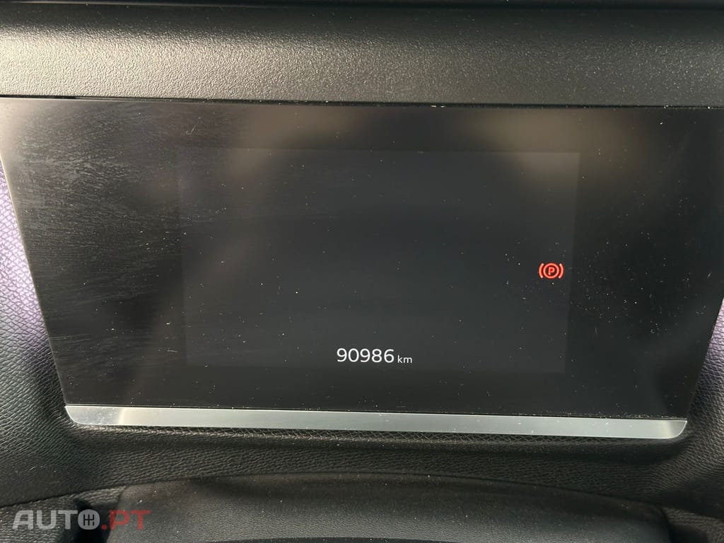 Citroen C4 X 1.2 PureTech Shine EAT8