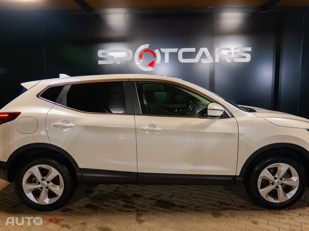 Nissan Qashqai 1.5 dCi N-Connecta