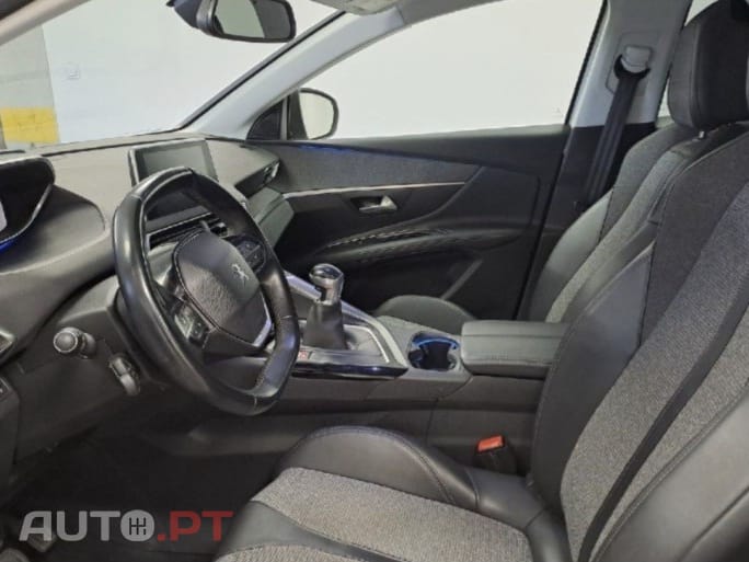 Peugeot 3008 1.2 PureTech Allure Pack