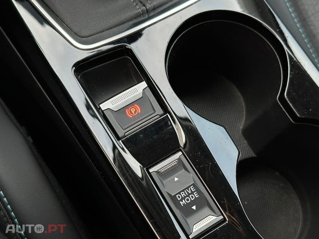 Peugeot 2008 1.5 BlueHDi Allure