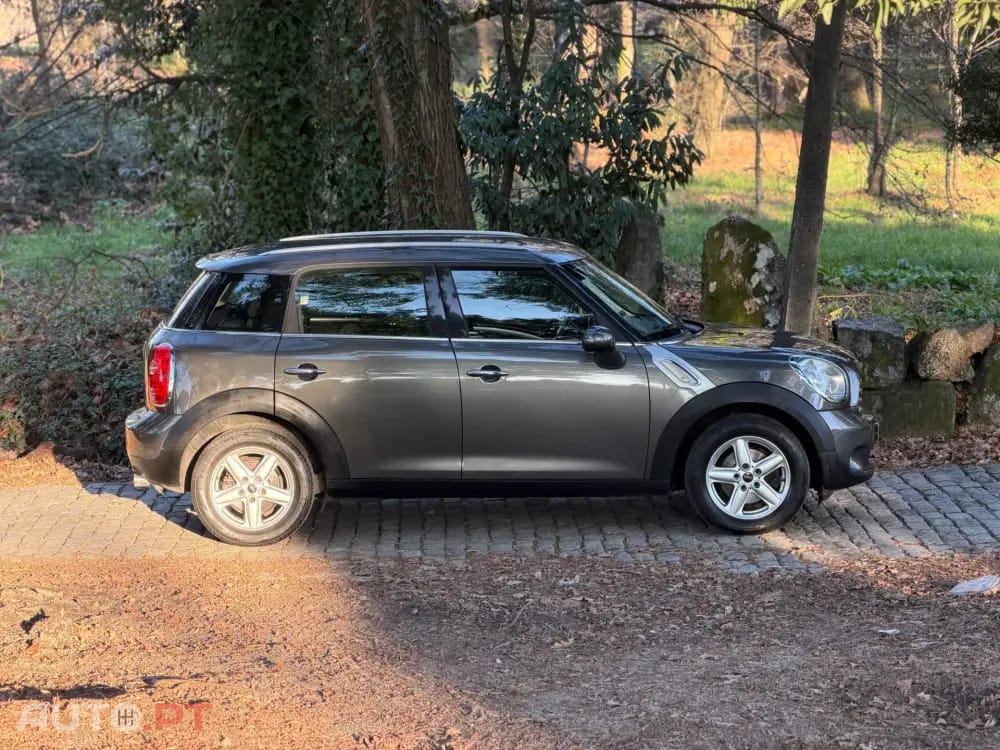 MINI Countryman One D