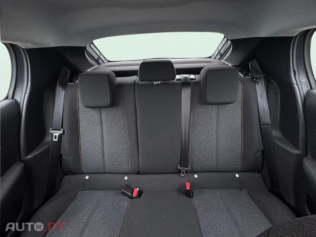 Peugeot 208 1.2 Hybrid Style e-DCS6