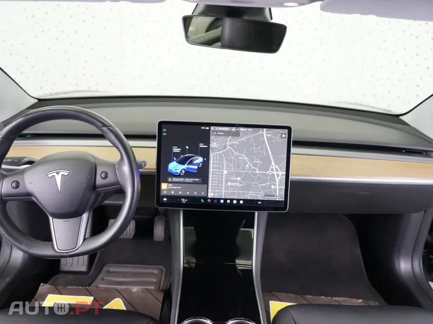 Tesla Model 3 Standard Range Plus RWD