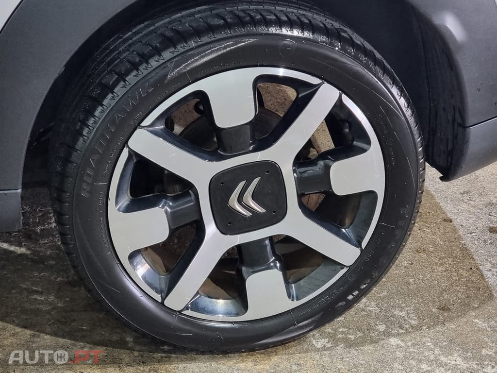 Citroen C4 Cactus 1.2 PureTech Shine EAT6