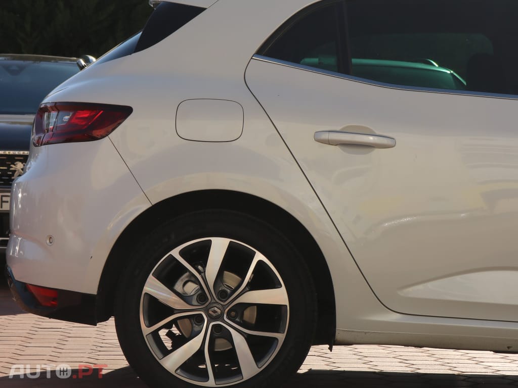 Renault Mégane 1.5 Blue dCi Bose Edition EDC