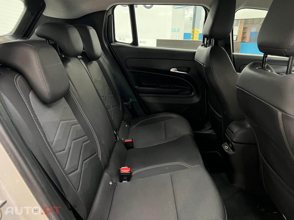 Jeep Avenger 1.2 GSE T3 Altitude