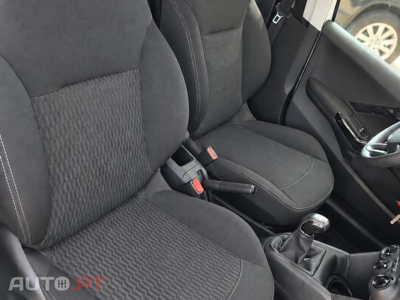 Peugeot 208 1.2 PureTech Active