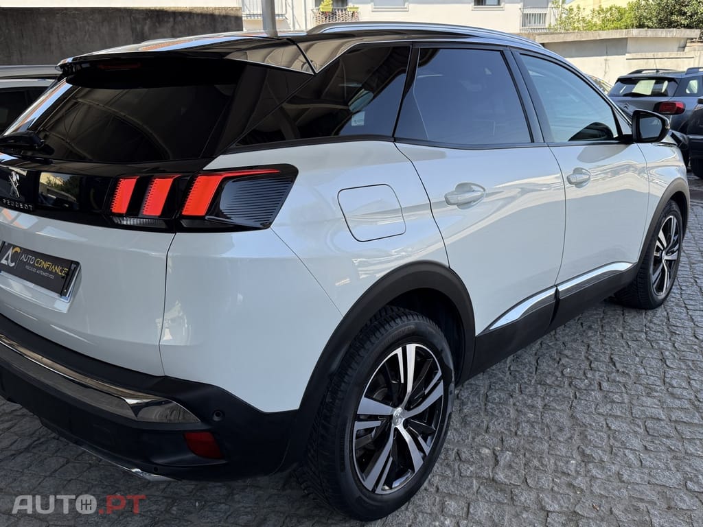 Peugeot 3008 1.2 PureTech Allure EAT8
