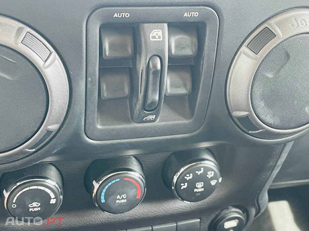 Jeep Wrangler Unlimited Automatic Hardtop