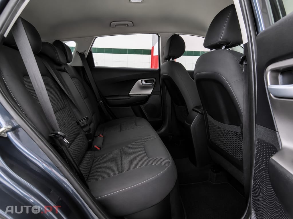 Kia Niro 1.6 GDi HEV Urban