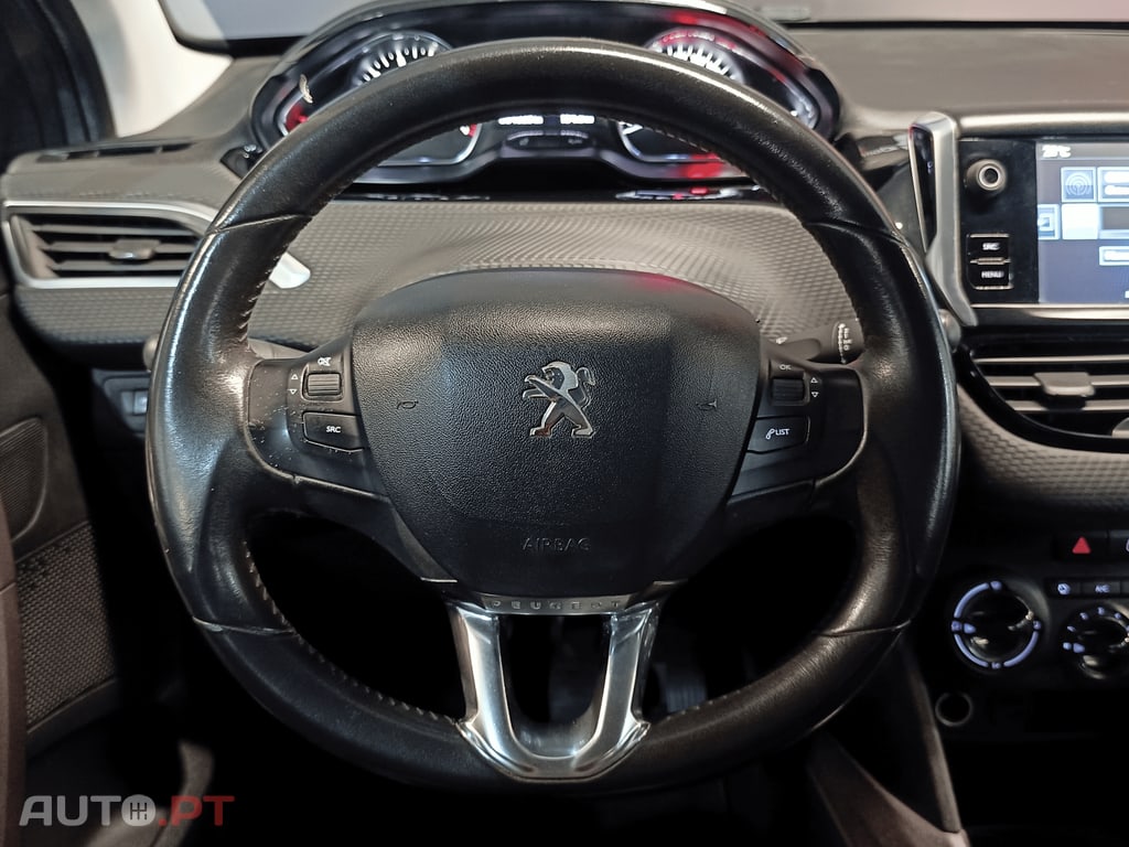 Peugeot 2008 1.2 PureTech Style