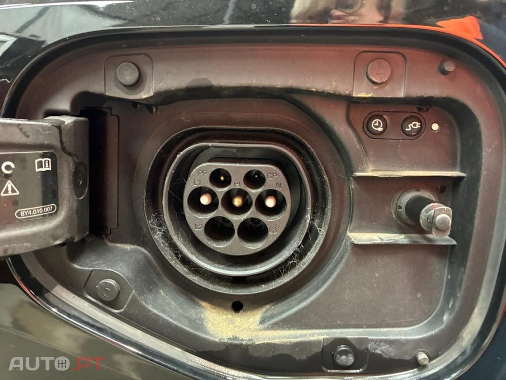 Audi Q3 45 TFSIe S line S tronic