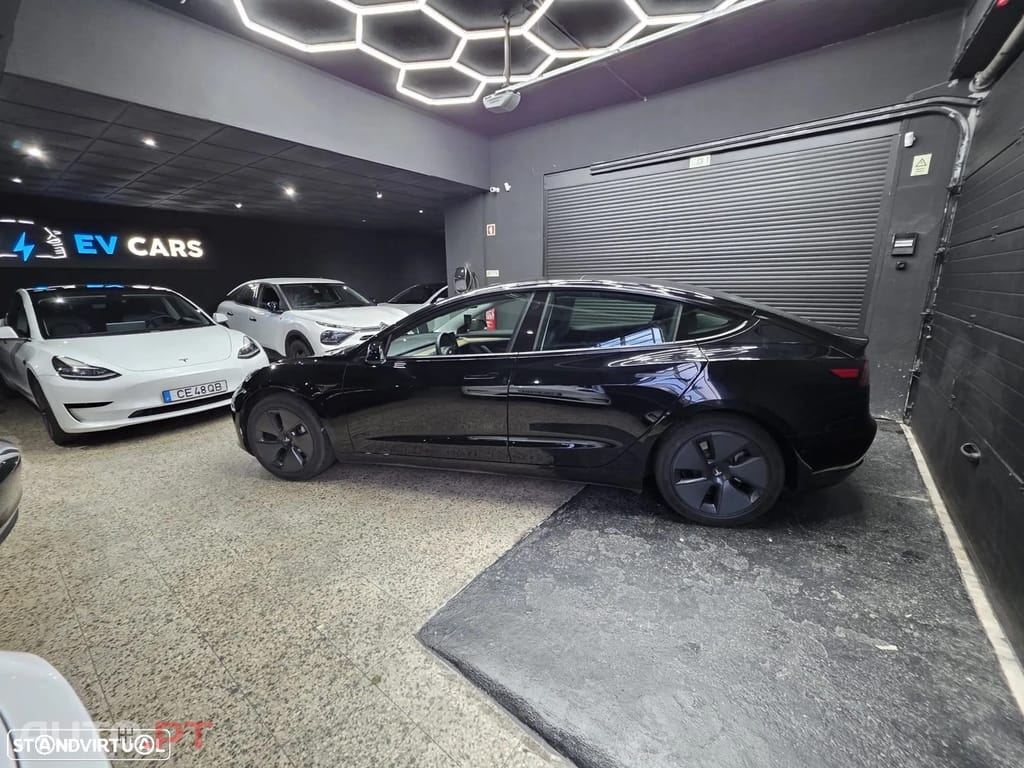 Tesla Model 3 Standard Range Plus RWD