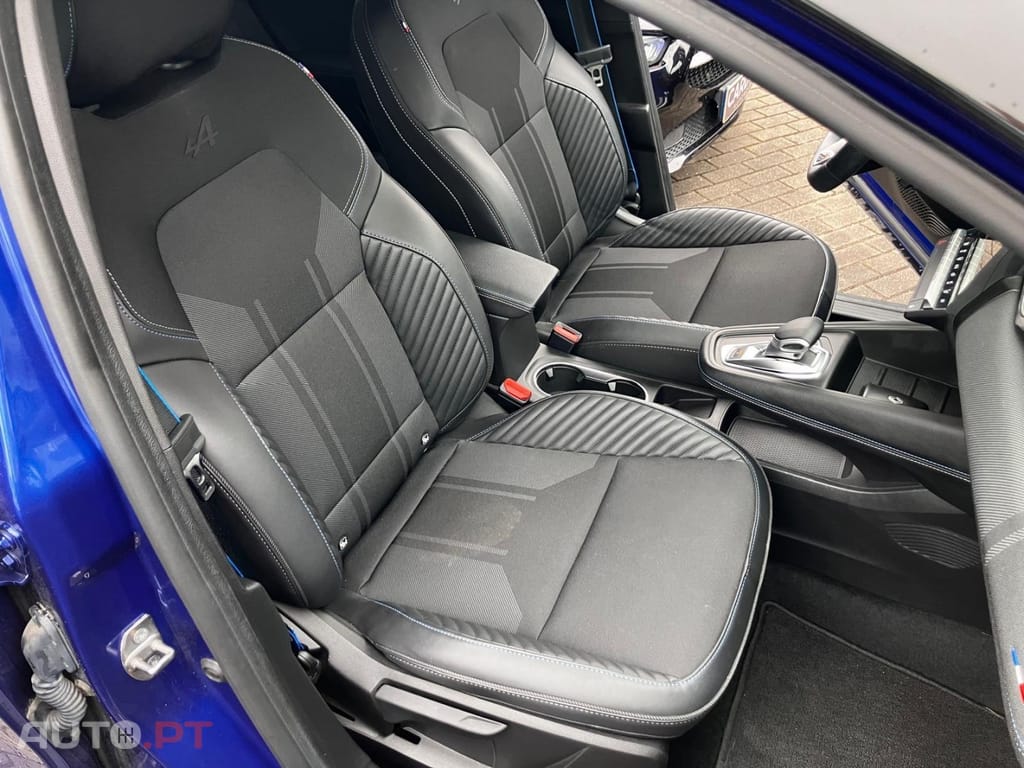 Renault Captur E-Tech Hybrid Esprit Alpine — fotografia 15