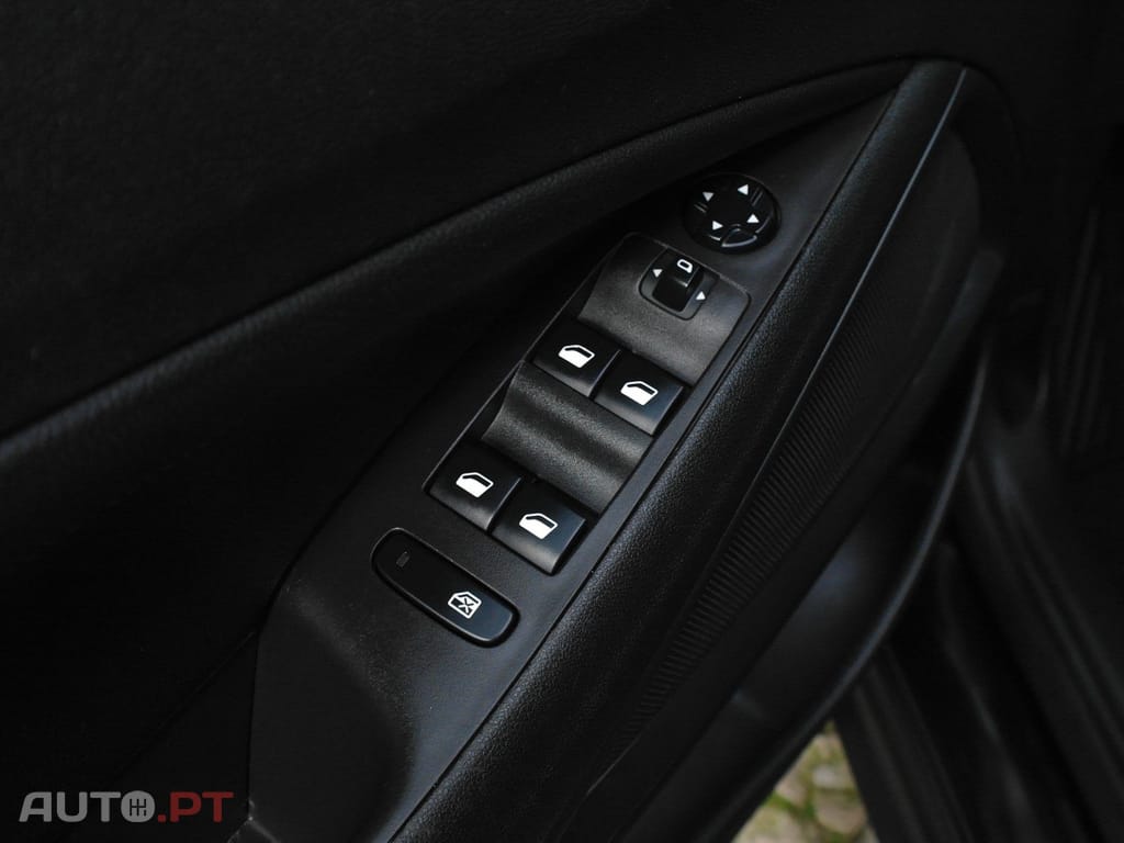 Opel Crossland 1.2 T Edition