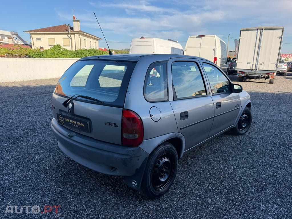 Opel Corsa 1.2 City