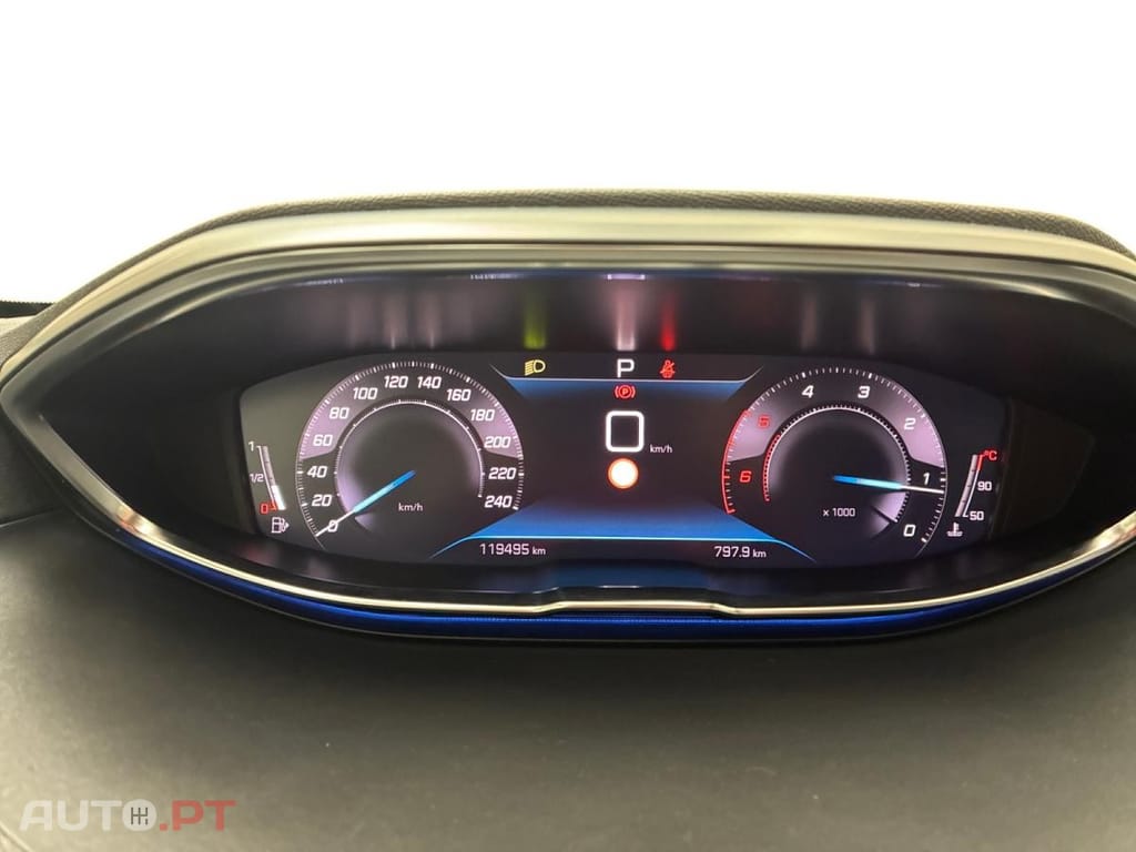 Peugeot 3008 1.5 BlueHDi Active Pack EAT8