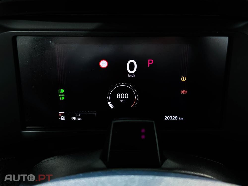 Citroen C4 PureTech 130 Stop&Start EAT8 SHINE