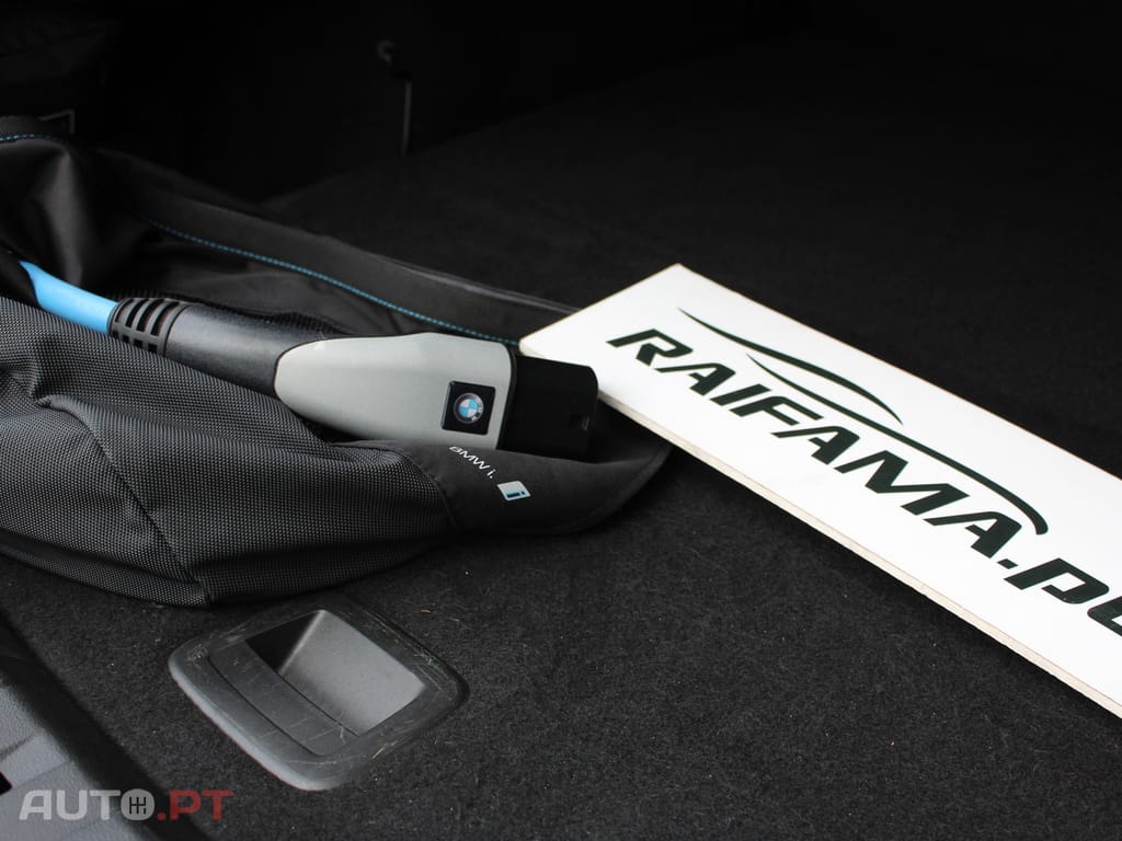 BMW 330 330e Hibrido Plug-In