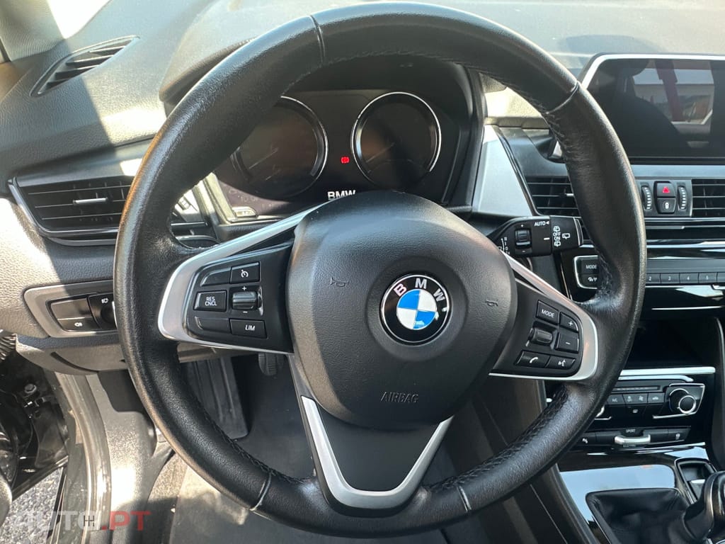 BMW 216 d Line Sport