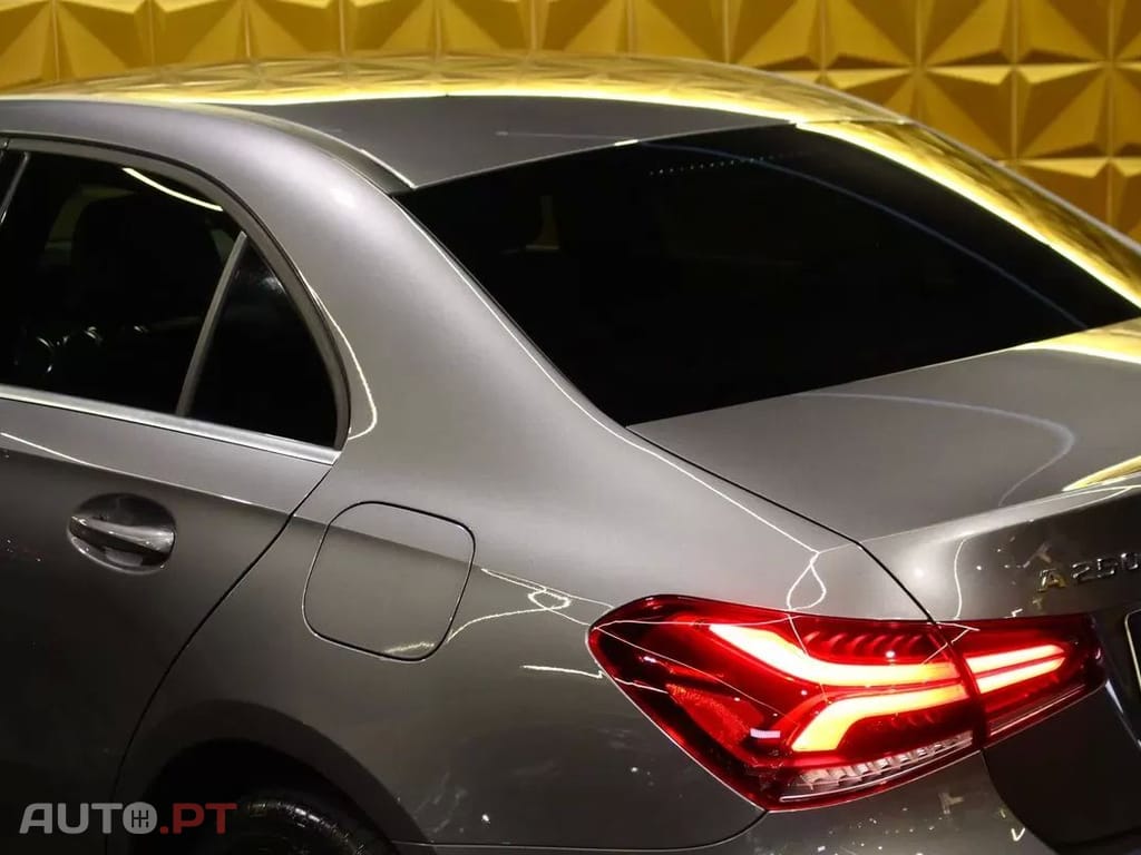 Mercedes-Benz A 250 e Progressive