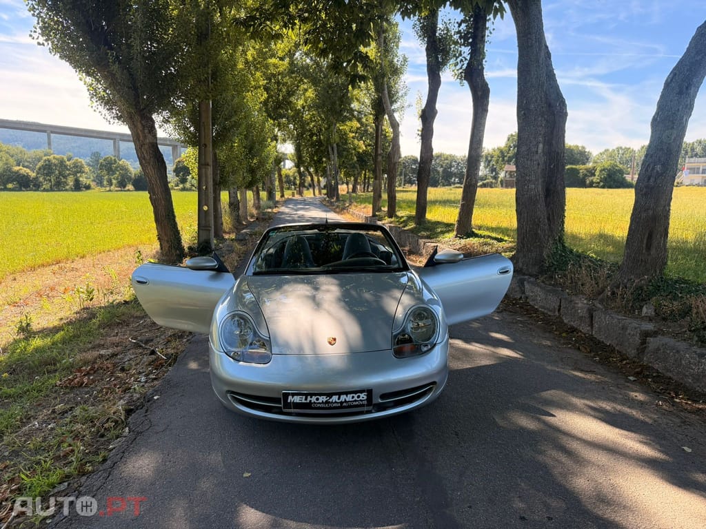 Porsche 911 Carrera 4 Cabrio